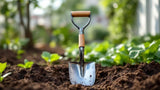 Spaten aus hochwertigem Stahl mit Holzgriff für Gartenarbeiten