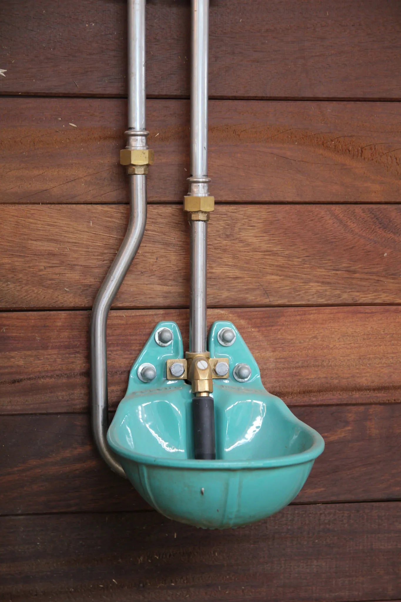 Rohrventil-Becken Mod. 25R mit 3/4" Messingventil