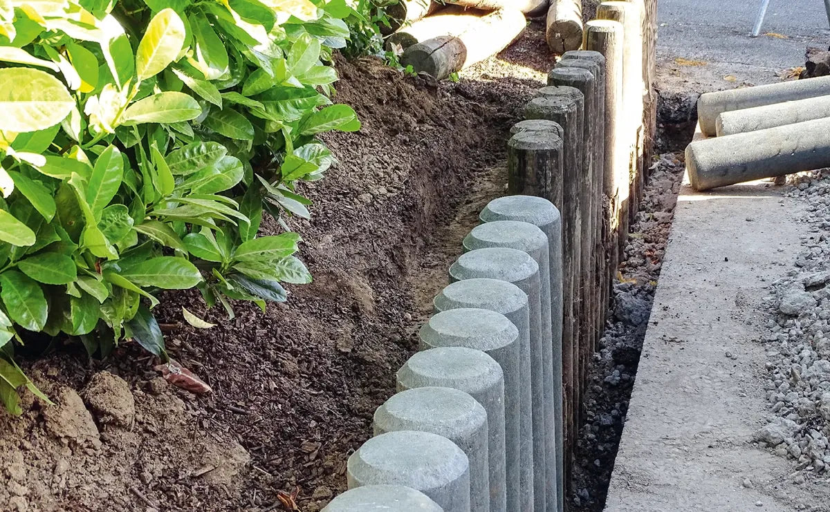 Rundpalisade aus Recyclingmaterial