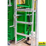 Behandlungsstand A6000, Heckschiebetür, Fangkorb 2-flügelig, stufenlose Halsfangvorrichtung, 3,2 m x 1,3 m x 2,05 m, 661 kg