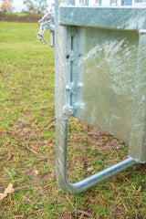 Viereckraufe mit Sicherheits- Palisadenfressgittern, 8 Fressplätze