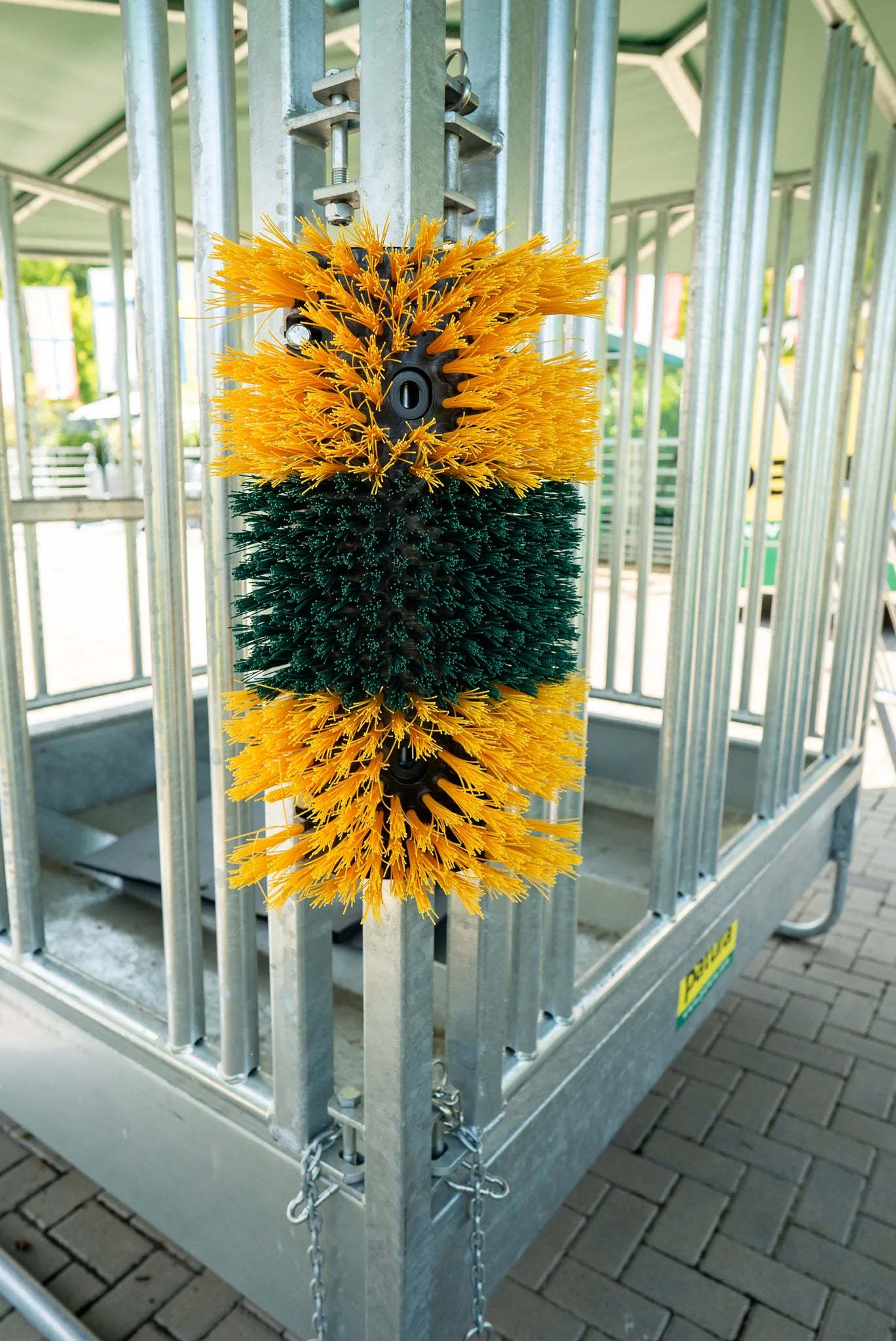 Komplett-Set für Eckmontage 1x Kratzbürste Multifix an Profi-Raufe