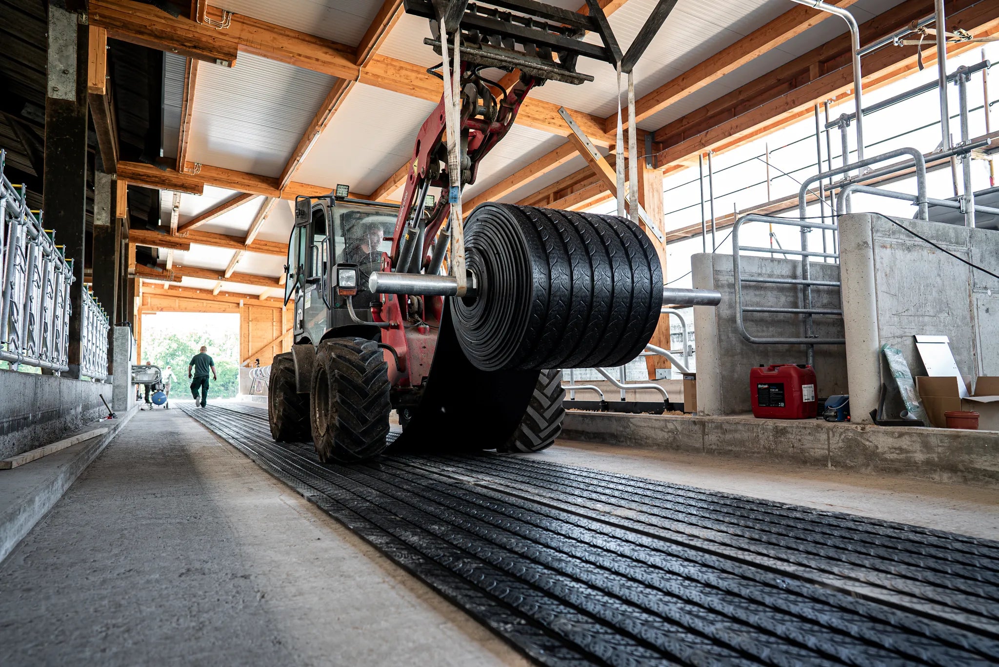 Rillenboden ActiveDuo, Laufgangbelag für Rinder, inkl. Nagelanker