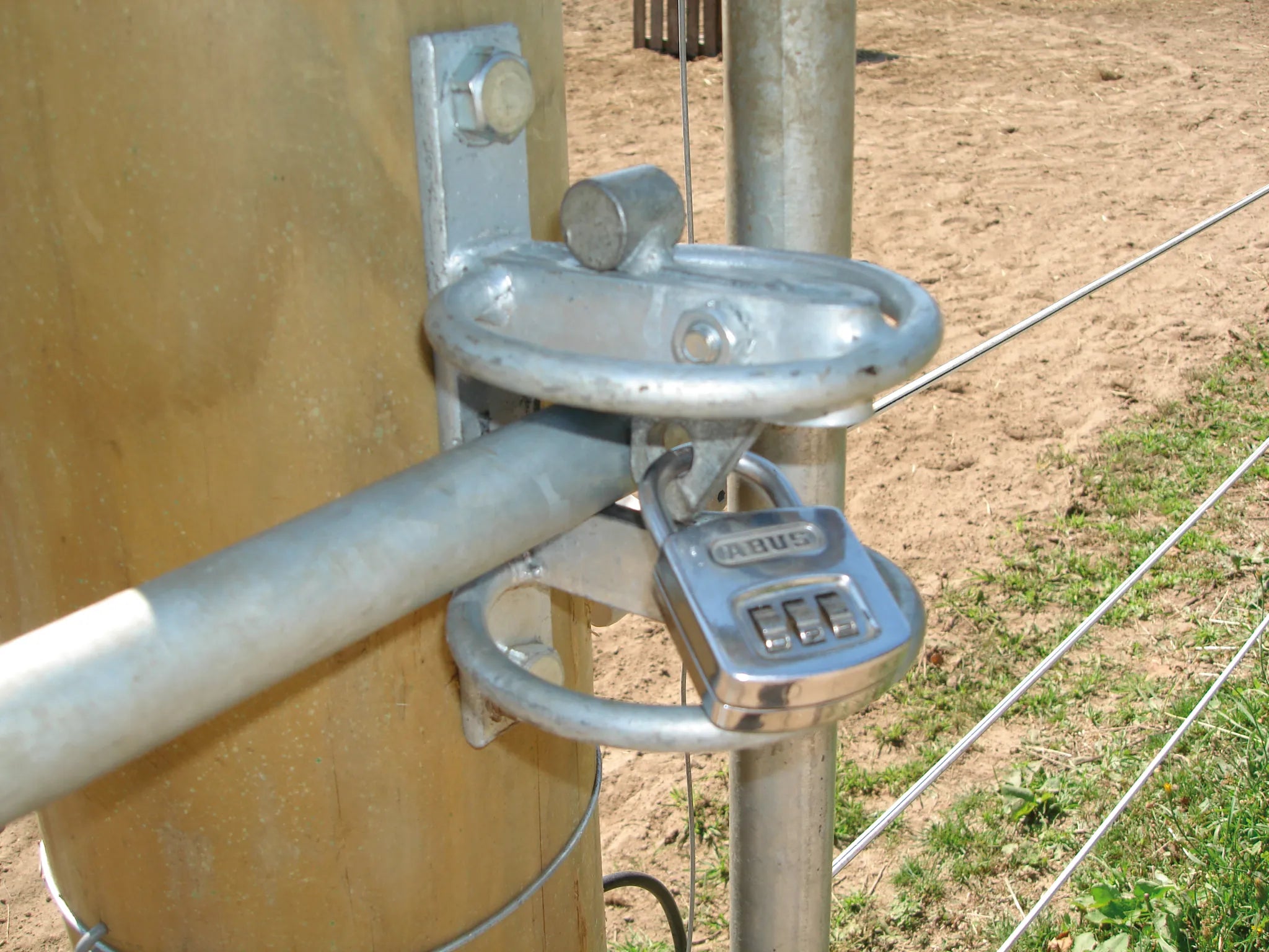 Pferde-Weidezauntor, verstellbar, 4-reihig, 1,10 m hoch, 5,00 - 6,00 m,