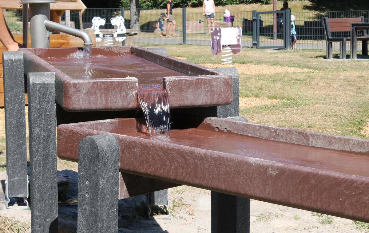 Matschtisch aus Recyclingmaterial
