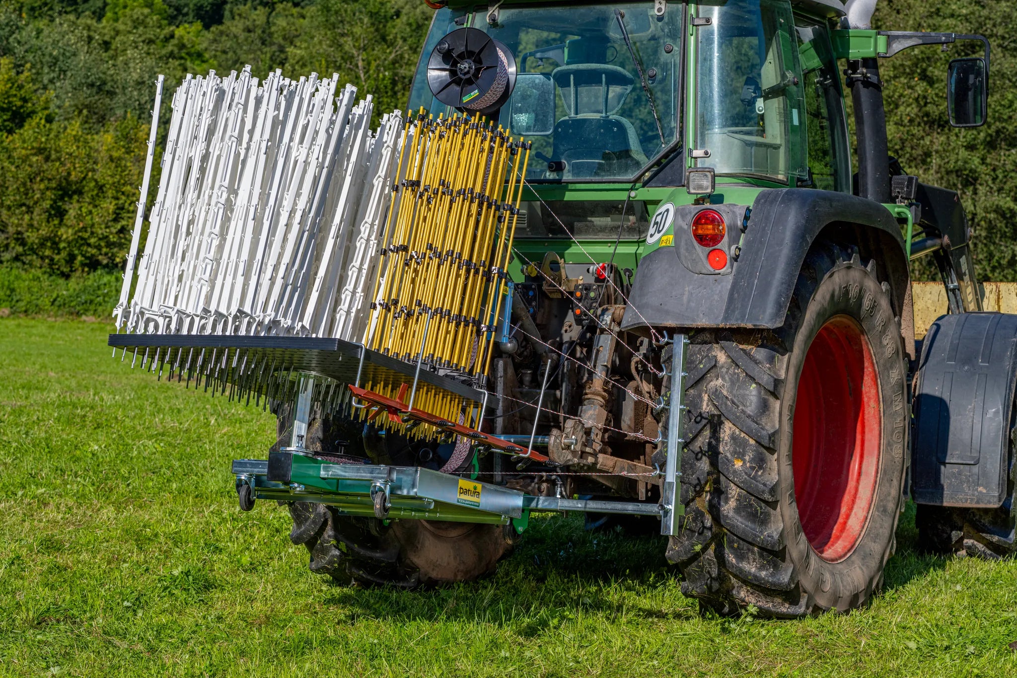 Tornado Master 5.0 Weidezaunmaschine für bis zu 5-reihige Zäune mit 3-Punkt