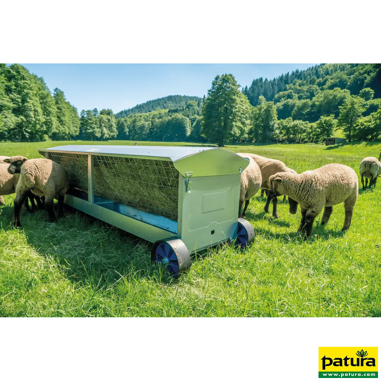 Heuraufe mit Rädern, L=2,45m mit Dach, für Lämmer und Schafe