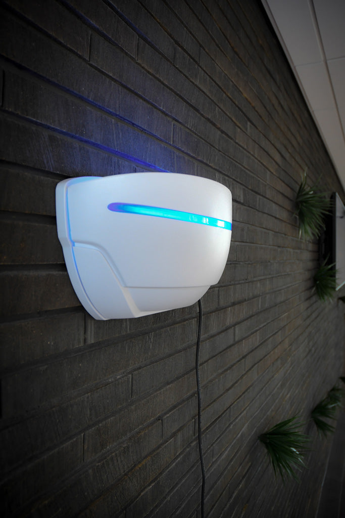 Resoluut Fliegenlampe, Uplight, 18 W, Wandmontage, 50 m², inkl. 10 Klebeplatten