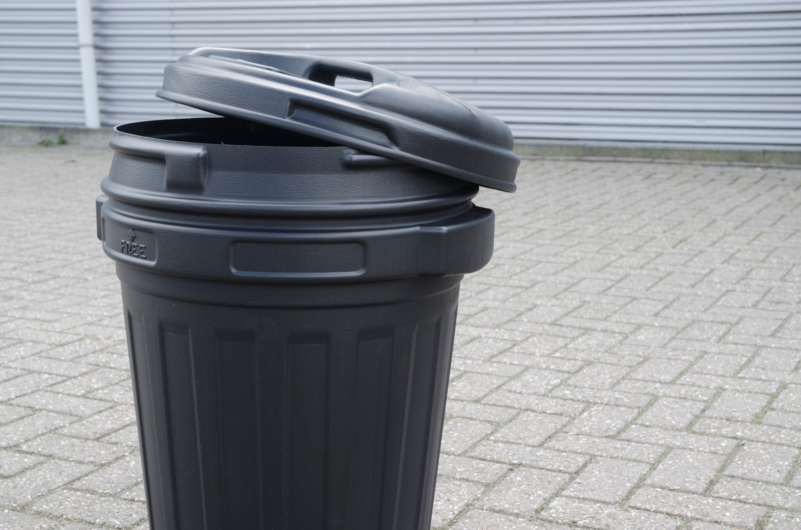 Futtertonne, Drehverschluss, 70 l, schwarz