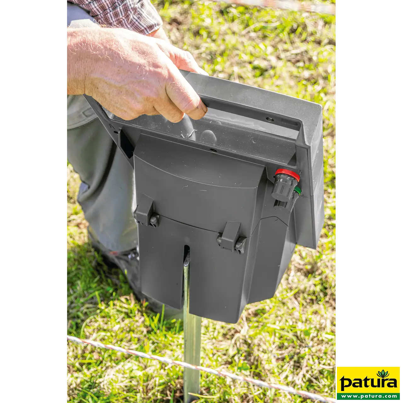 PATURA P35 Solar Weidezaungerät, 3 W Solarmodul, 6 V 4 Ah Akku, 0,21 Joule